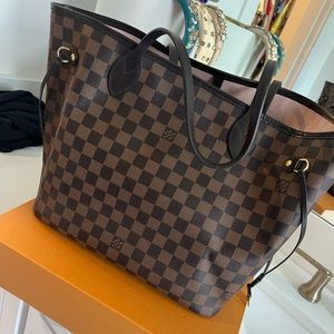 Louis Vuitton MM neverfull bag